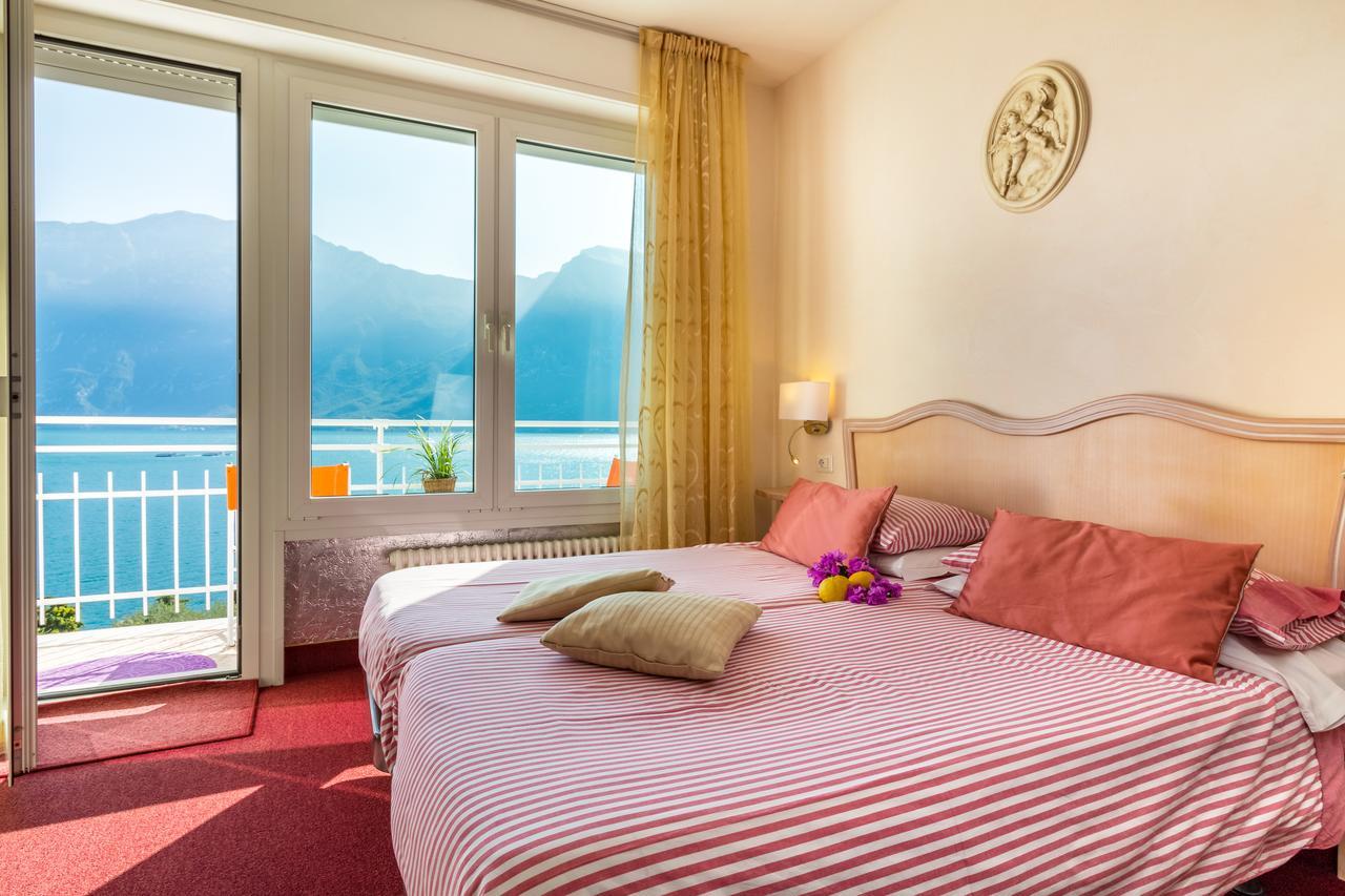 Hotel Riviera Panoramic Green Resort 利莫内-苏尔加达 外观 照片