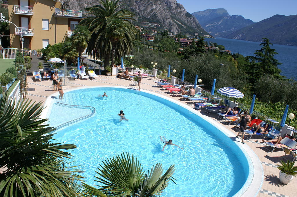 Hotel Riviera Panoramic Green Resort 利莫内-苏尔加达 外观 照片