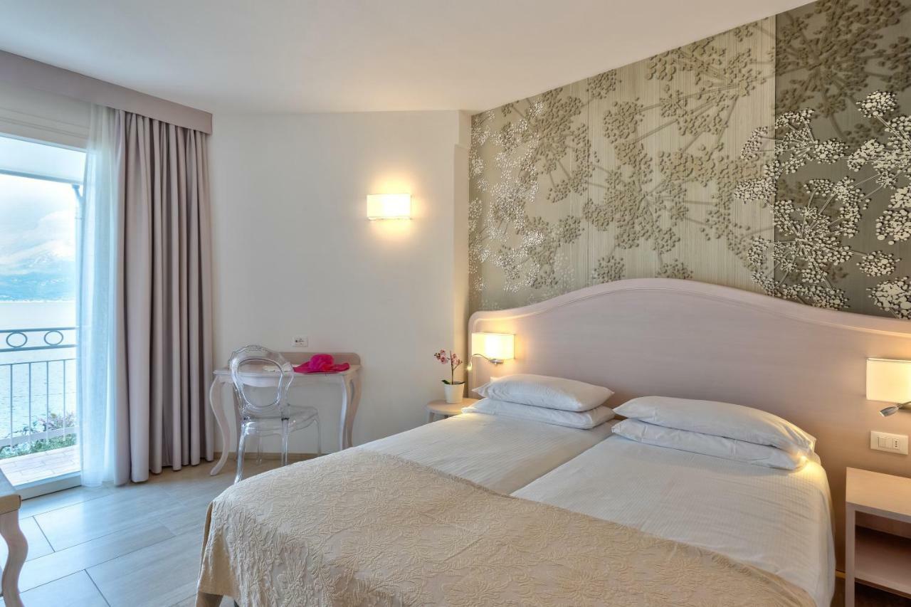 Hotel Riviera Panoramic Green Resort 利莫内-苏尔加达 外观 照片
