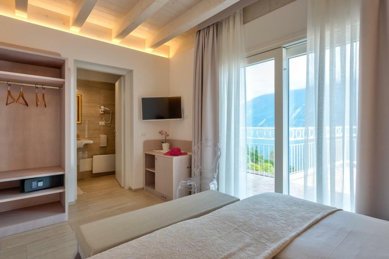 Hotel Riviera Panoramic Green Resort 利莫内-苏尔加达 外观 照片